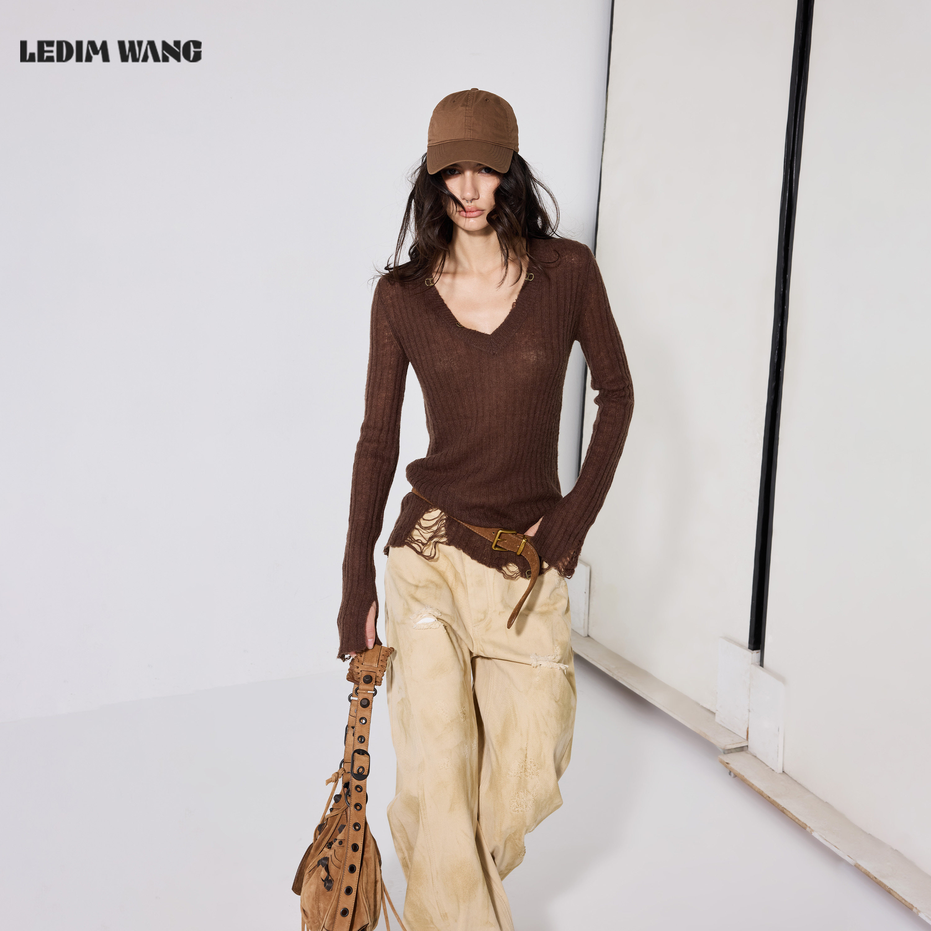 LEDIMWANG绵羊毛V领长袖毛衣女图片