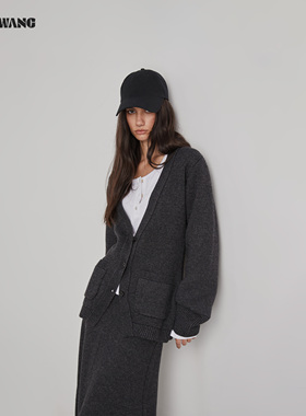 LEDIM WANG白标/知性风收腰毛衣开衫女2025秋冬新款灰色长袖上衣