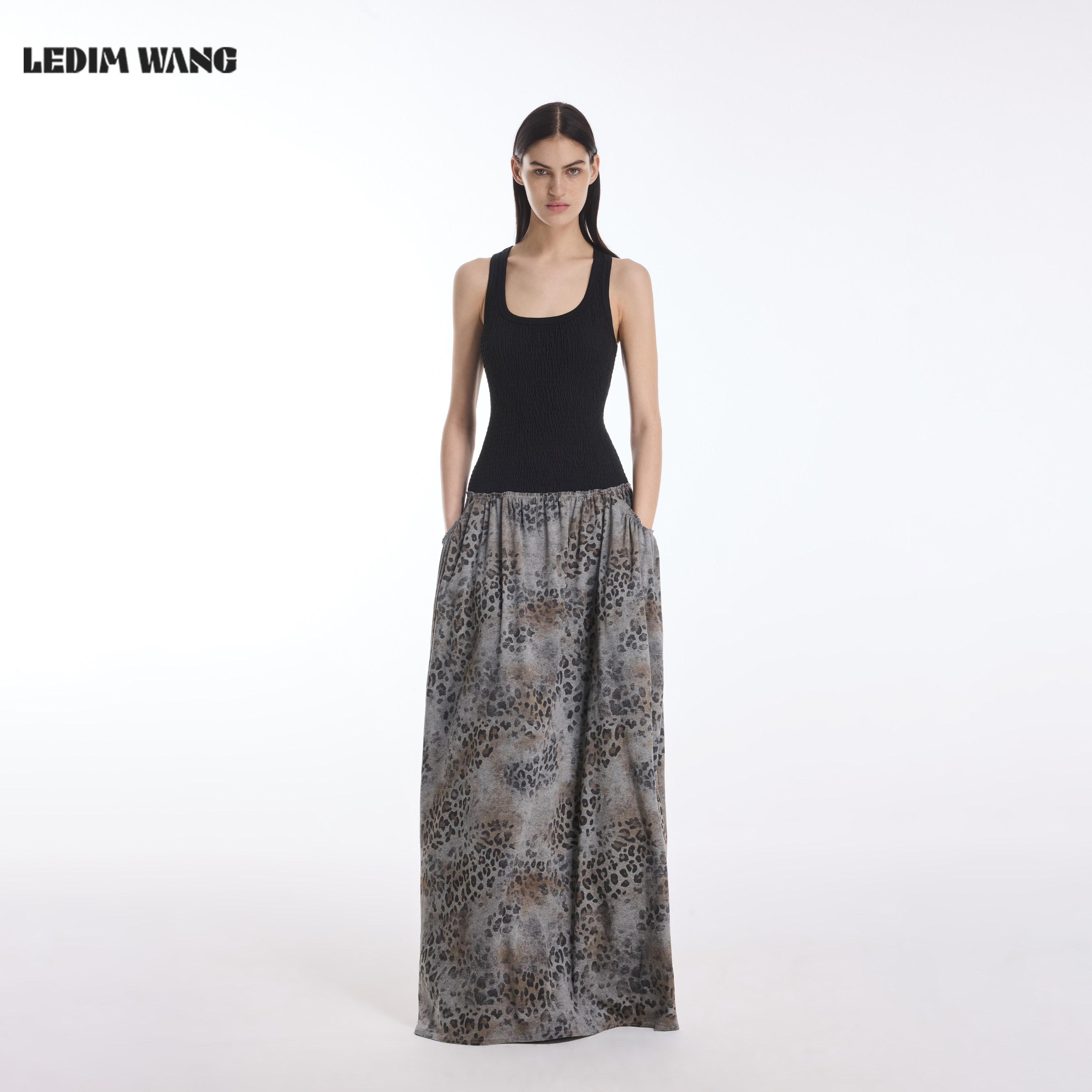 LEDIM WANG甜酷豹纹低腰线背心连衣裙女2026夏季新款黑色修身长裙