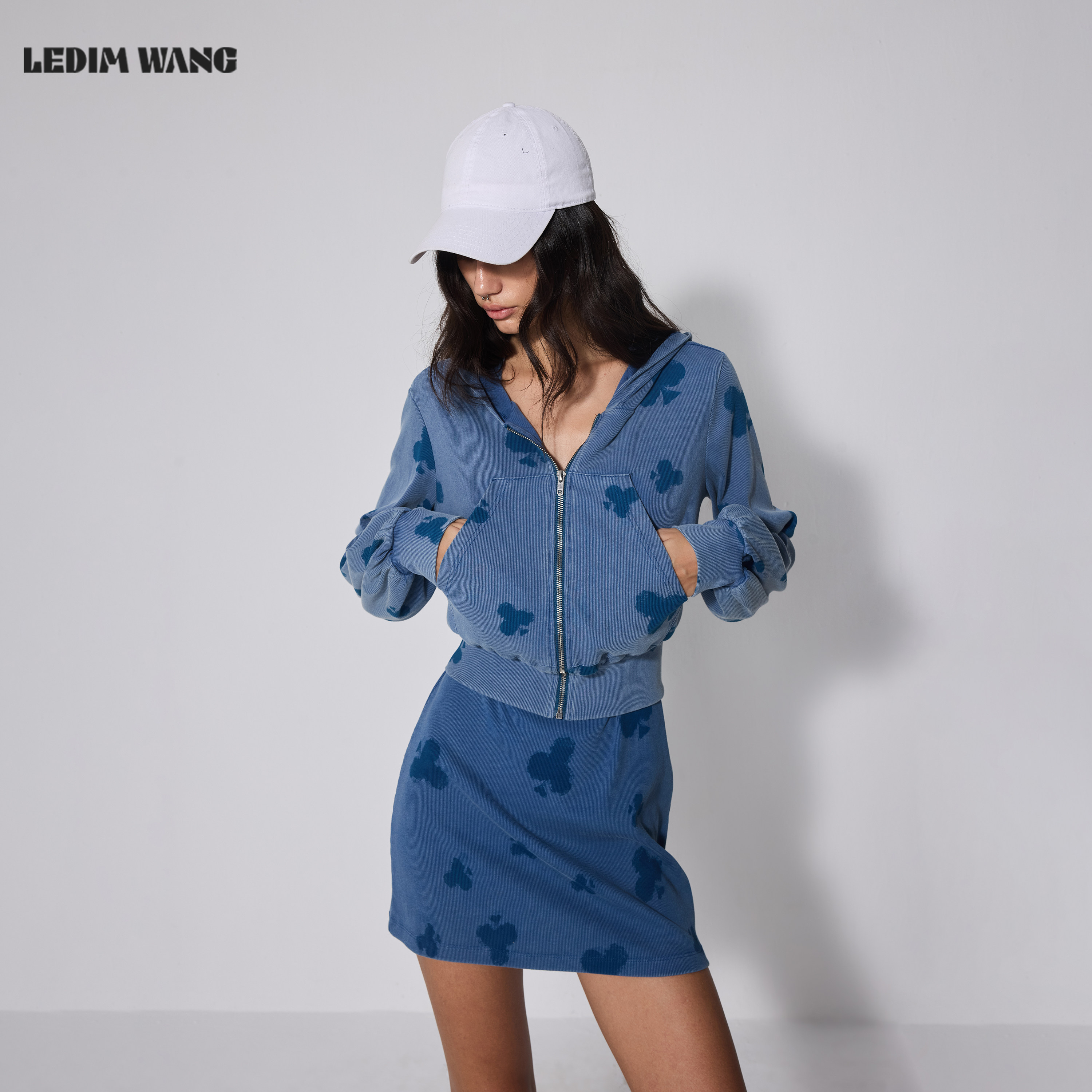 LEDIMWANG金属拉链印花连帽卫衣图片