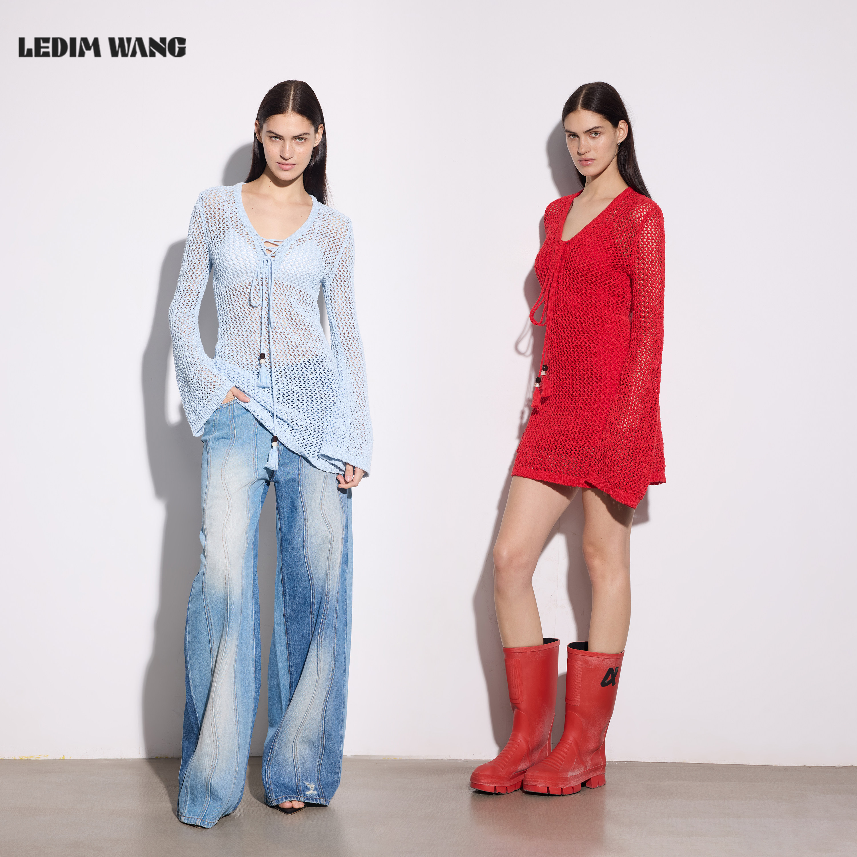 LEDIM WANG镂空收腰流苏连衣裙女26夏季新款V领红色长袖休闲短裙