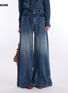 LEDIM WANG宽腰头微喇牛仔裤女2026春新款深蓝高腰显瘦阔腿长裤