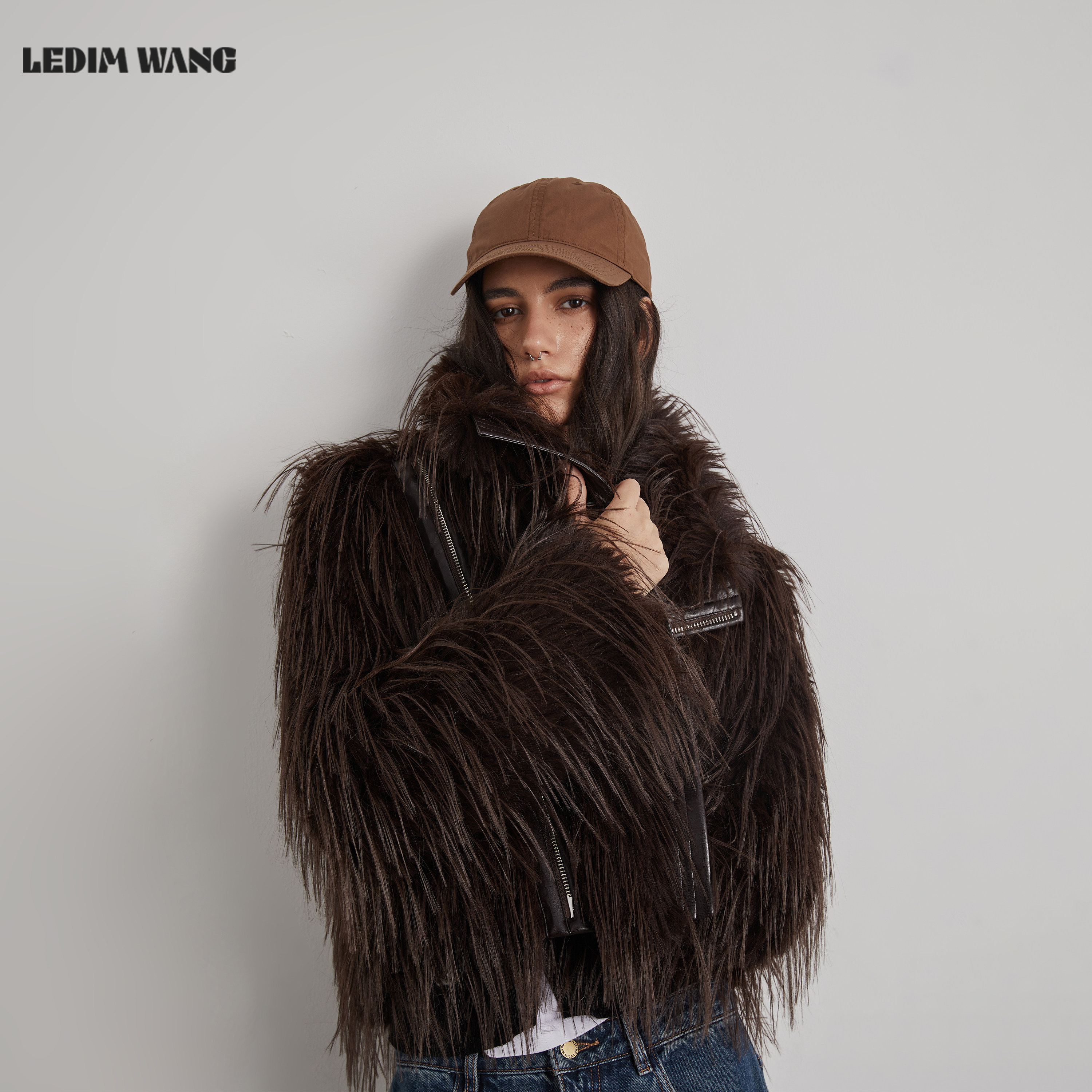 【明星同款】LEDIM WANG都市老钱仿皮草外套女咖色立领秋冬新款