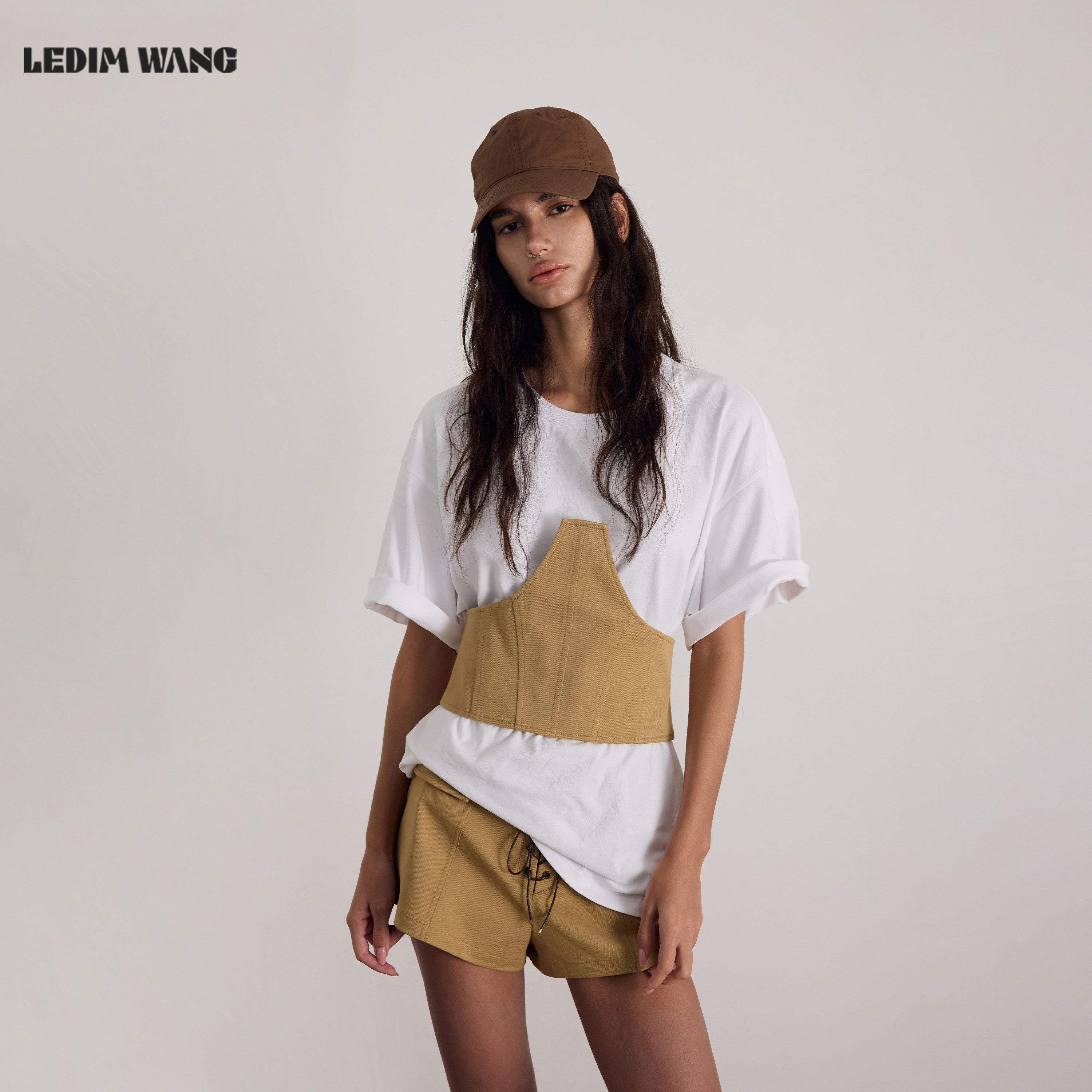 LEDIM WANG设计感简约短袖T恤腰封两件套白色直筒上衣26夏季新款
