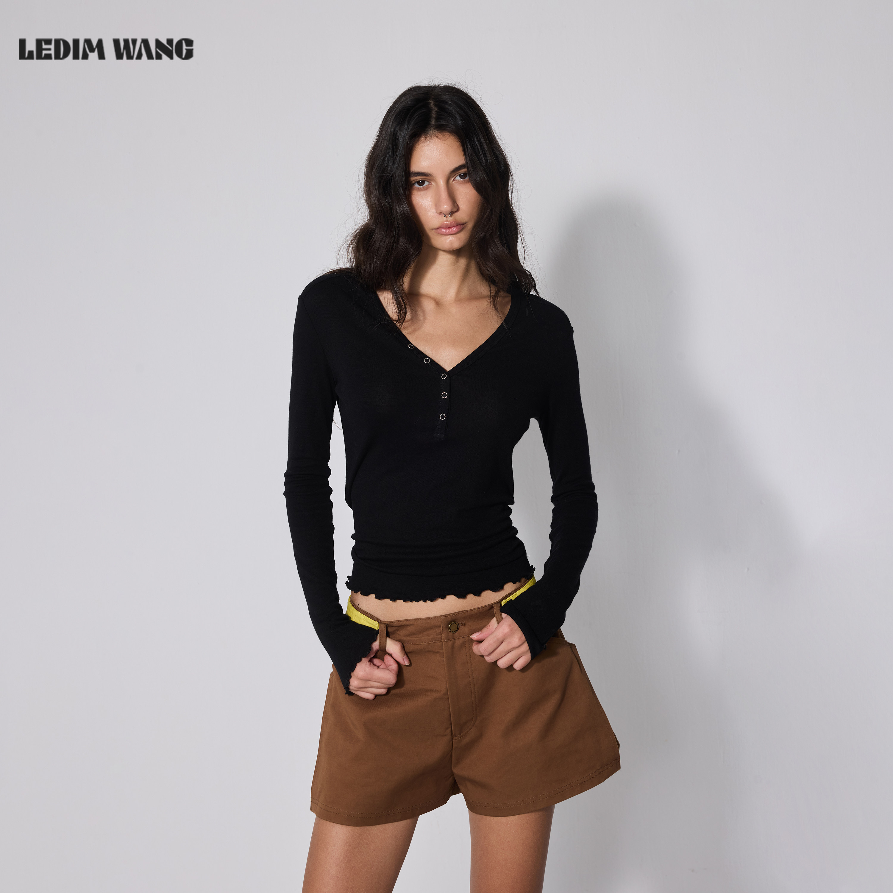 LEDIM WANG绵羊毛长袖毛针织衫女黑色薄款修身休闲上衣26秋季新款