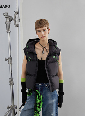 LEDIM WANG白标/撞色鹅绒连帽羽绒服马甲女2025冬季新款黑色短款