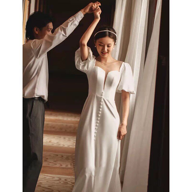 法式白色订婚礼服裙女结婚缎面绝美轻婚纱新娘晨袍出门纱轻奢高端