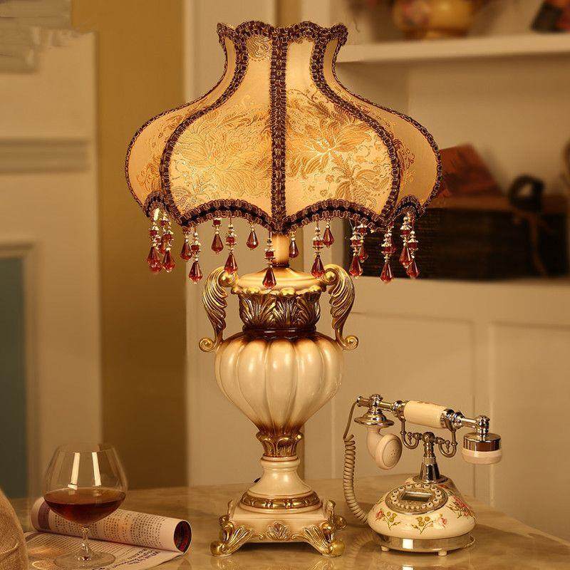 奢华欧式台灯创意布艺书房古典复古客厅新婚庆卧室床头台灯