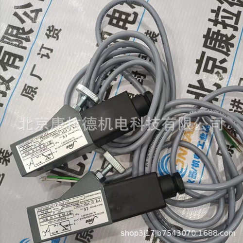 VISHAYMB700-100堵头电容