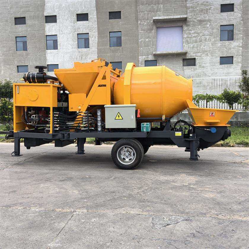 柴油混凝土机搅拌拖泵柴油动力混凝土搅拌泵送一体450搅拌车
