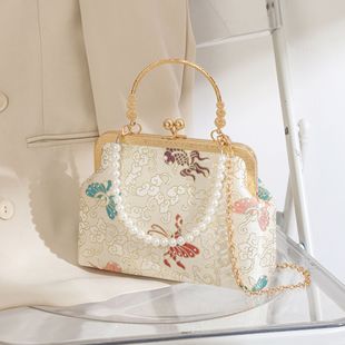 新中式单肩斜挎包斜挎包蝴蝶图案高级感新中式国风包包晚装包女包