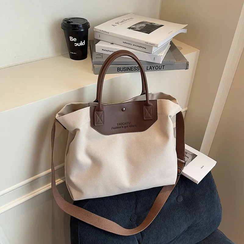 帆布包包女高级感斜挎包大容量外出单肩包新款托特包百搭手提包包