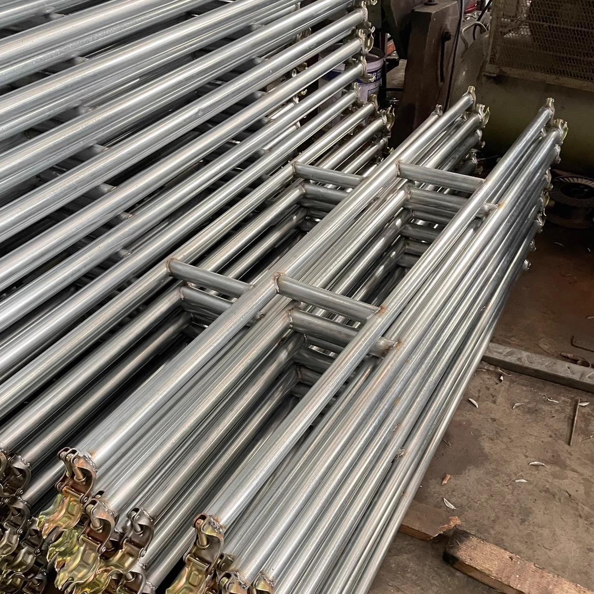 新型扣件脚手架配件长扣件拉杆短扣件拉杆护栏