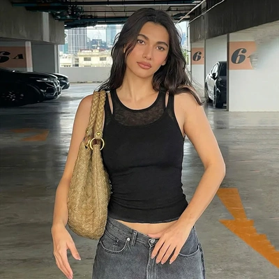 辣妹风假两件U领显瘦无袖T恤