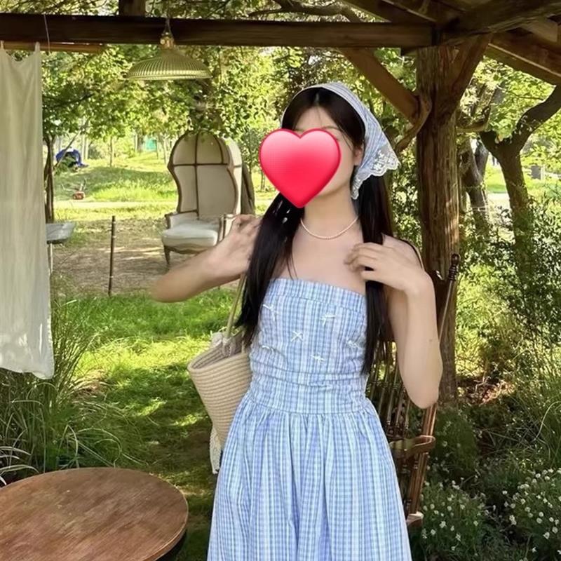 韩系温柔风蓝色条纹蕾丝显瘦高级感可拆卸吊带抹胸长裙女浪漫逃亡