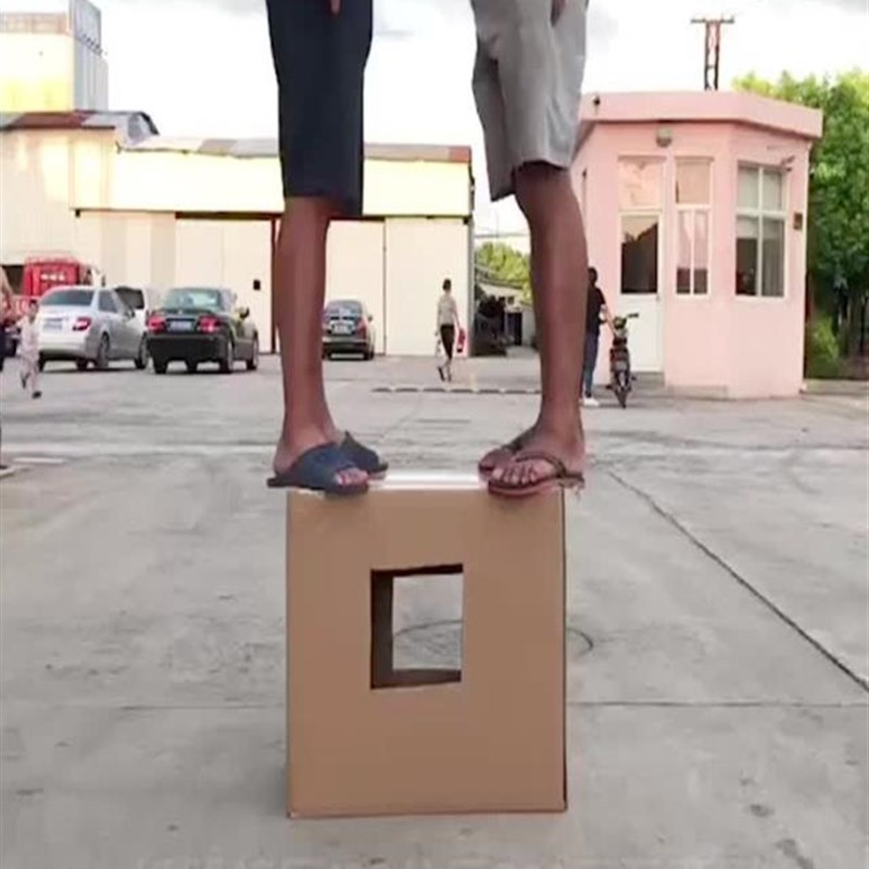 新品搬家大纸箱子特硬整理收x纳快递打包装纸皮箱特大号用的纸箱