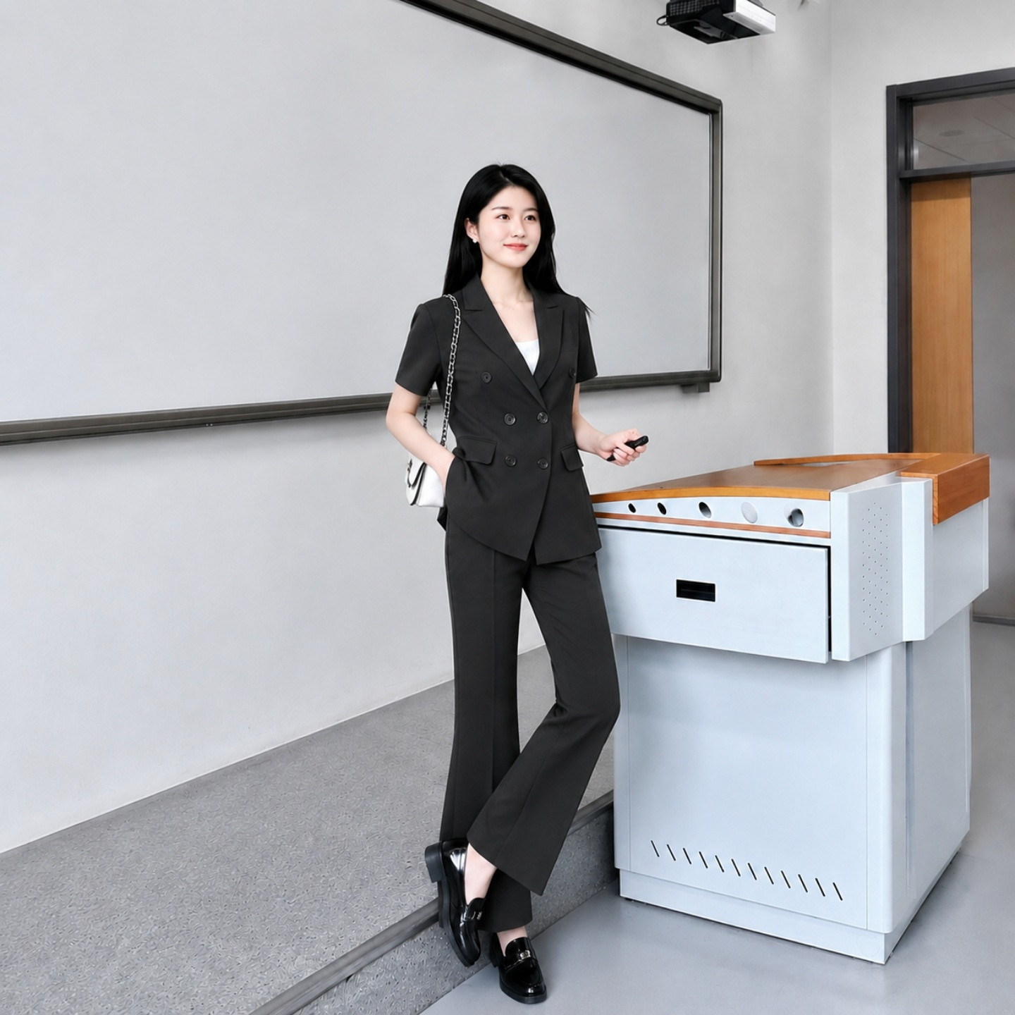 西装套装女春夏2026新款通勤小个子高级感气质女士小西服外套夏季图片