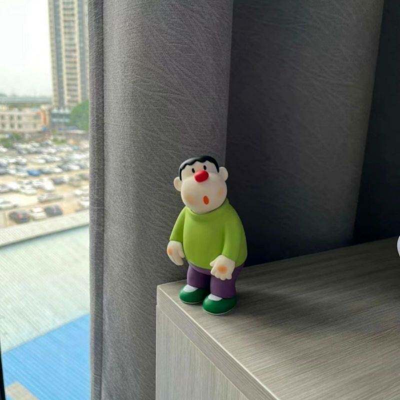 潮玩手办胖虎歪头小摆件桌面车载落地电视柜玄关酒柜创意呆萌玩偶