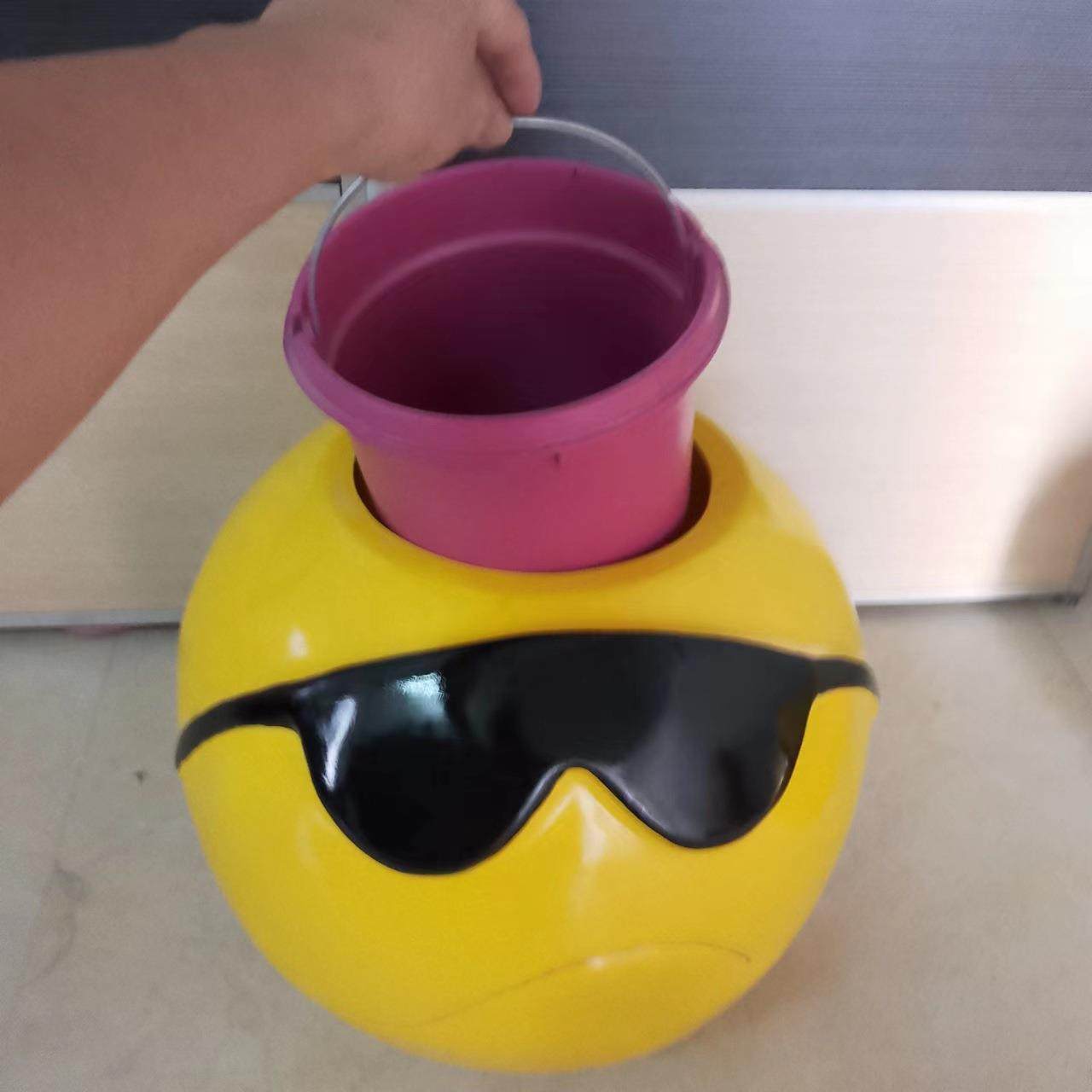 创意卡通家用杂物表情包垃圾桶小可爱儿童废纸篓办公室阳台小摆件