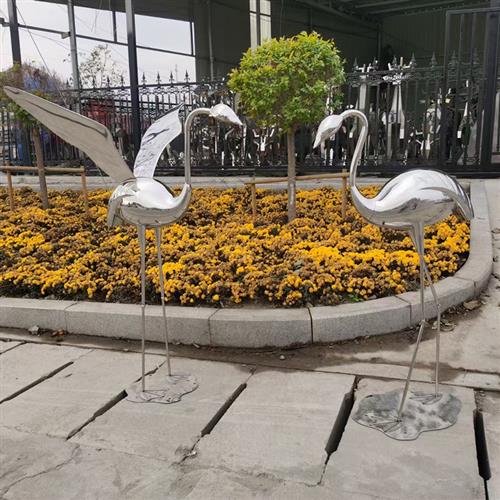 户外园林景观动物雕塑庭院小区水景装饰不锈钢仙鹤火烈鸟雕塑摆件