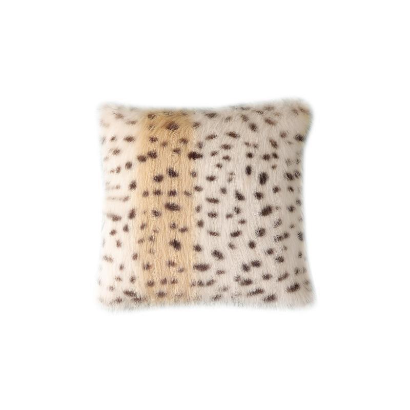 豹纹毛绒抱枕套轻奢高级感家用沙发抱枕床上毛绒靠垫靠枕办公腰枕