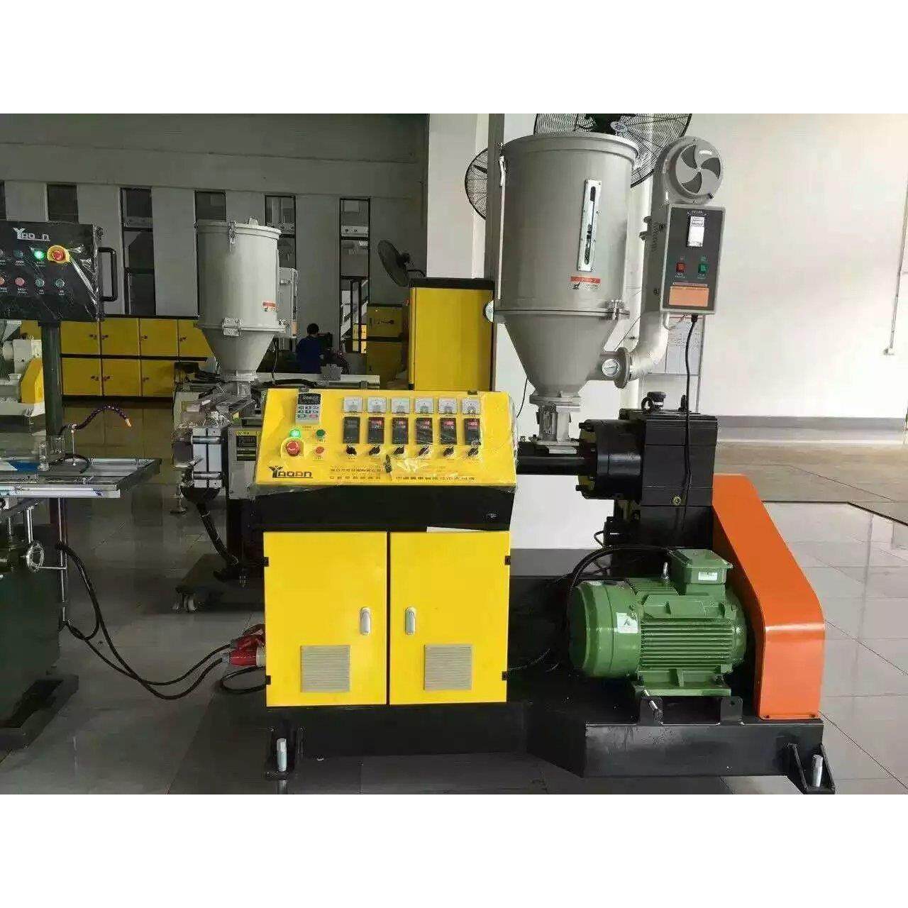 供应PCV双机共挤货架价条异型标材押出机 标价格签夹生产线