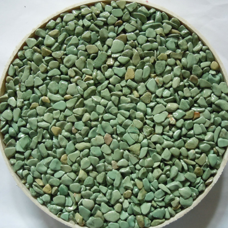 耐磨透水彩色胶黏石鸡血红石子卵石多彩铺路用水洗石