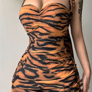 速发店大码夜特性包豹纹设计感吊带性感气质短款感臀连衣裙