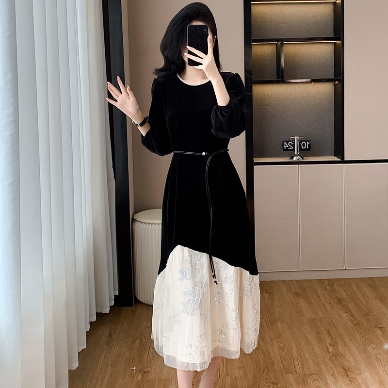 速发小香赫本风丝绒连衣裙子秋高级质感洋气时尚休闲网纱长裙