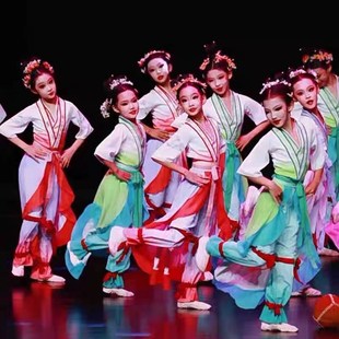 新款儿童古典舞蹴鞠图舞蹈服演出服装汉服中国风少儿女古风演出服