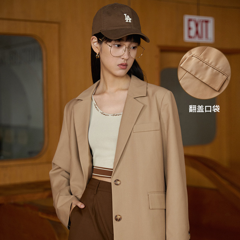 茵曼西装外套女士2021年秋季新款潮百搭复古小西装简约上衣