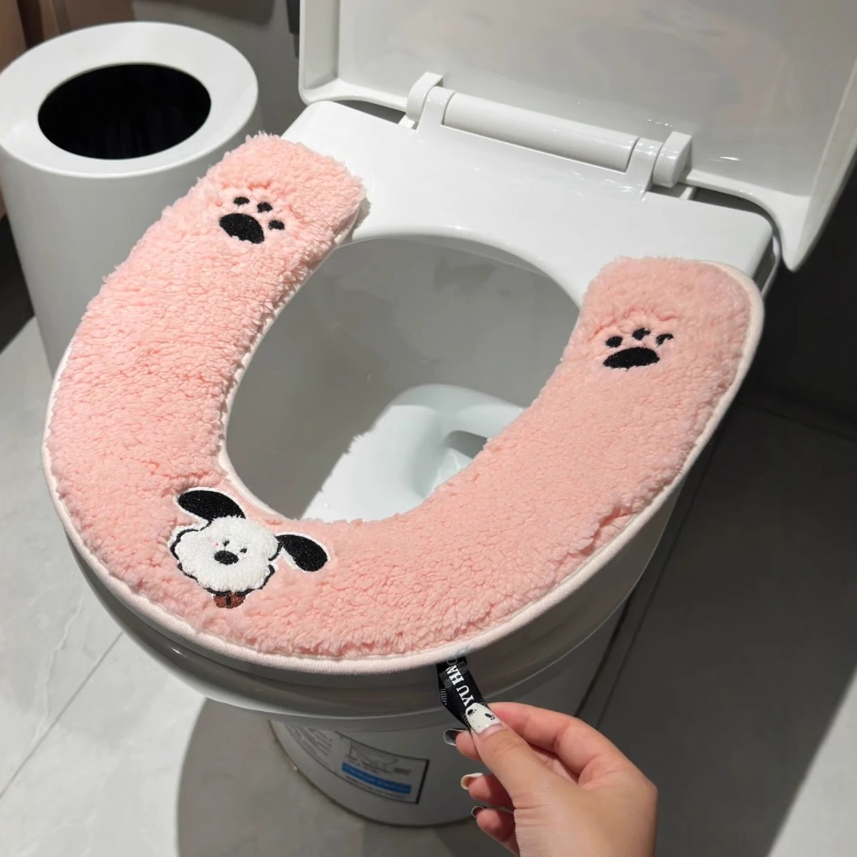 快看我的小狗马桶垫，超可爱！
