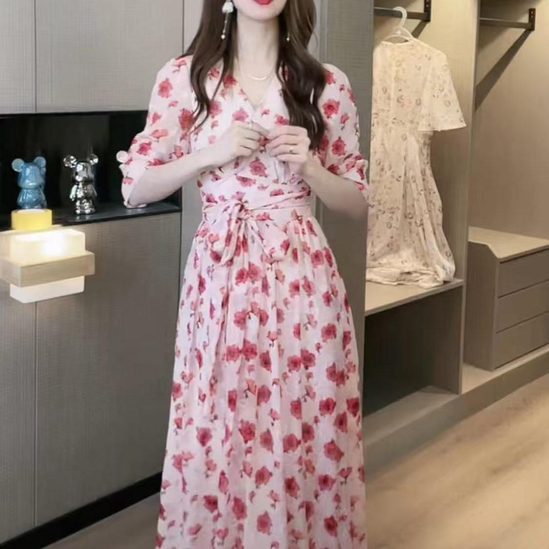 2025新款气质温柔甜美高腰显瘦碎花连衣裙女夏季宽松遮肉中长裙子，商品下架区商品下架区，语缦