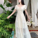 大码温柔风领连衣裙女夏季高级感复古裙子收腰显瘦气质长裙，商品下架区，凯文服饰