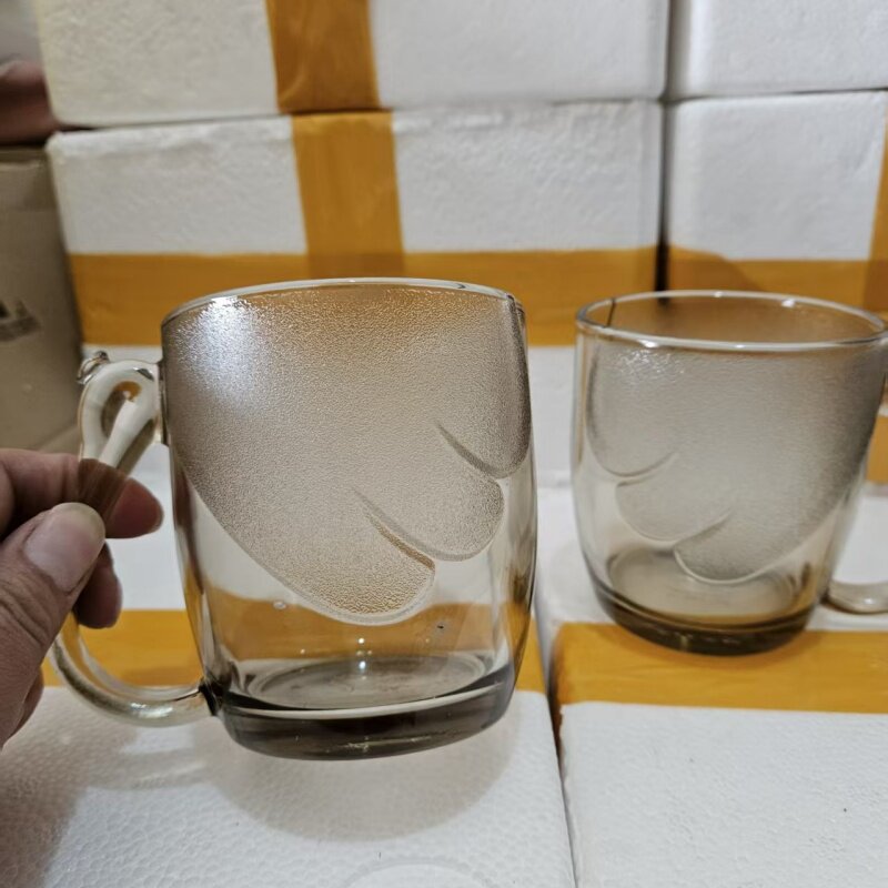 清仓家用玻璃把手杯大容量琥珀色天鹅把杯饮料早餐牛奶杯果汁杯子