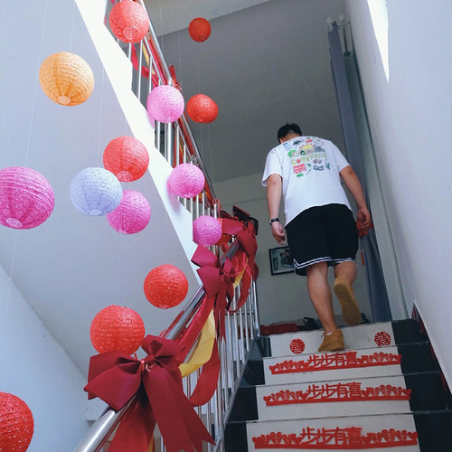 速发结婚纸灯笼婚礼楼置布梯吊顶装饰出02新款男方风巨2片