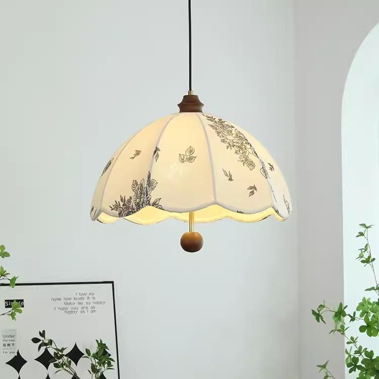 法式中古奶油风花纹布艺吊灯实木餐厅可伸缩吧台卧室书房南洋风灯