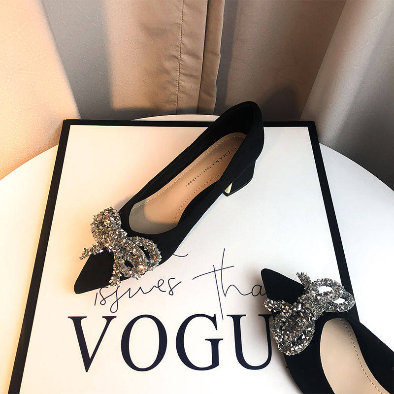 速发黑色高跟鞋秋冬高级感20单年职款绒面尖头粗跟2鞋水钻气质新