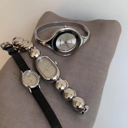 ins风高颜值手表女2025新款轻奢小众女士品牌女款职场高端女表潮