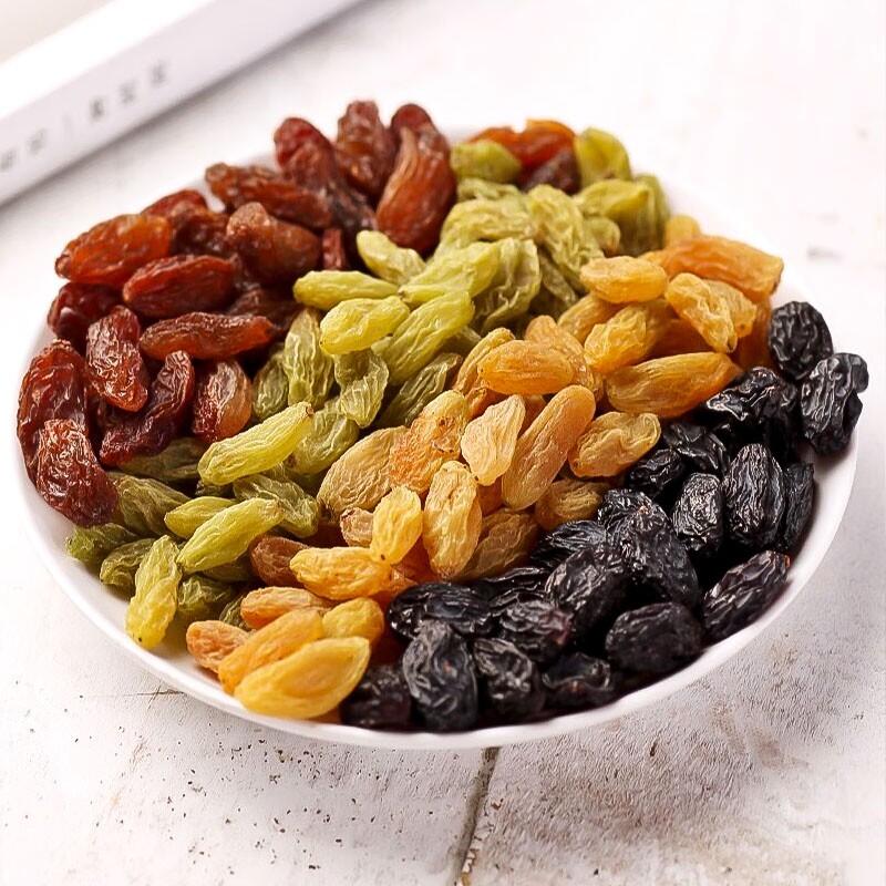四色新疆葡萄干特产吐鲁番黑玫瑰红香妃提子干超大大葡萄黑加仑