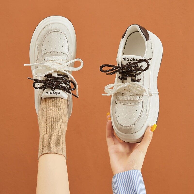 超轻软底内增高8cm6厚底小白鞋女款2025秋巨好看松糕运动休闲