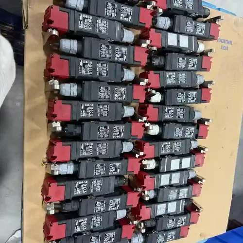 Omron欧姆龙接近开关D4SL-N21FA-ON议价