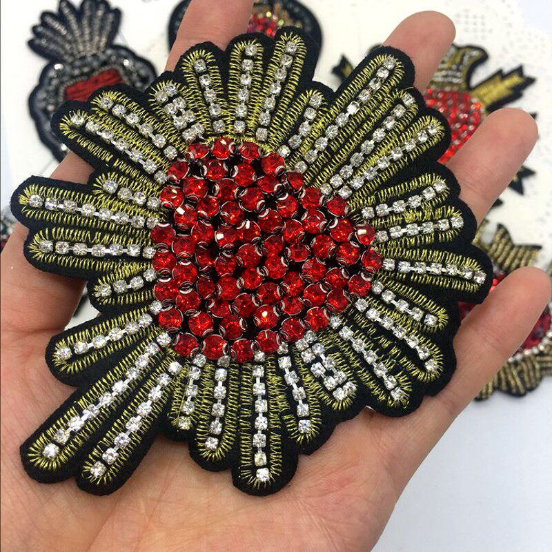 速发重手工钉珠红色亮片爱心心形布贴补丁贴服装衣物毛衣装饰辅料