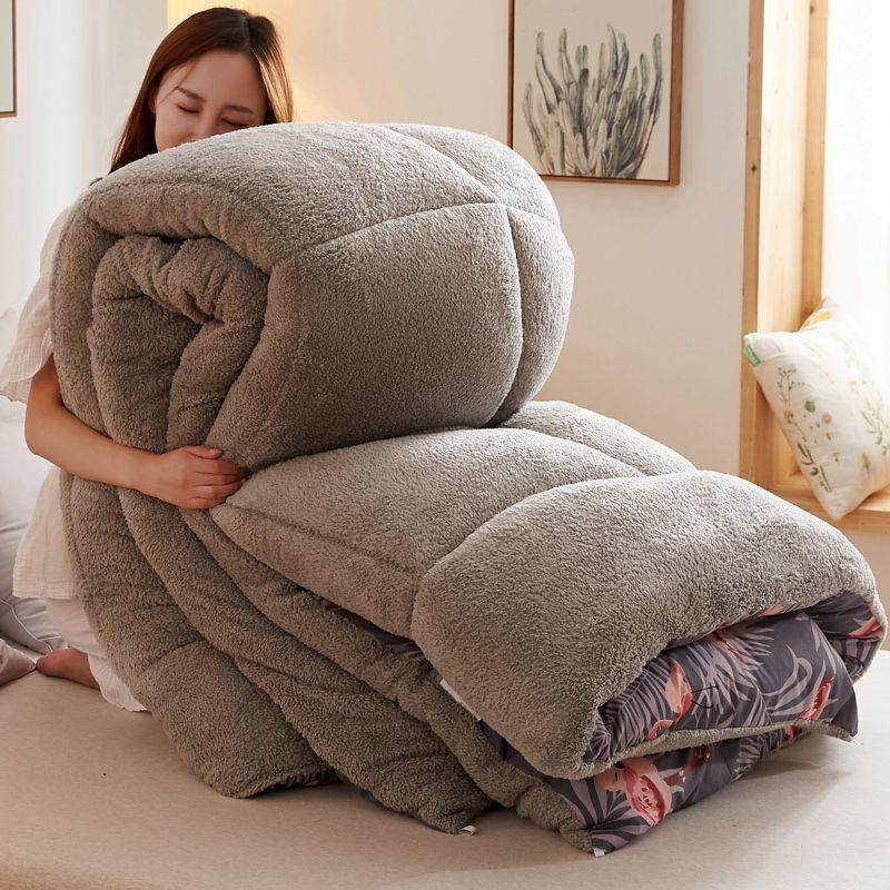 Thickened lamb fluff quilt blanket Necessaryinwinter跨境香港