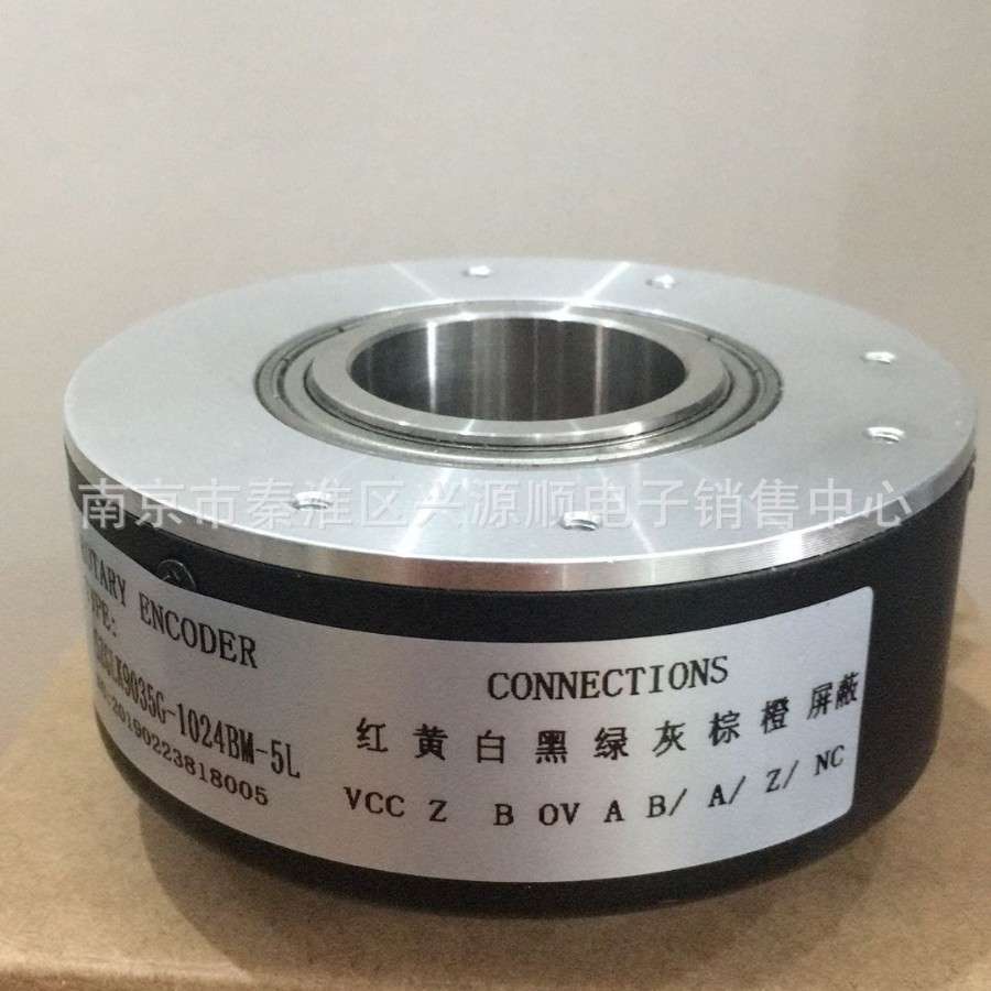 ITD 40 A 4 Y27 1024 T NI K4SK9 S 25  编码器