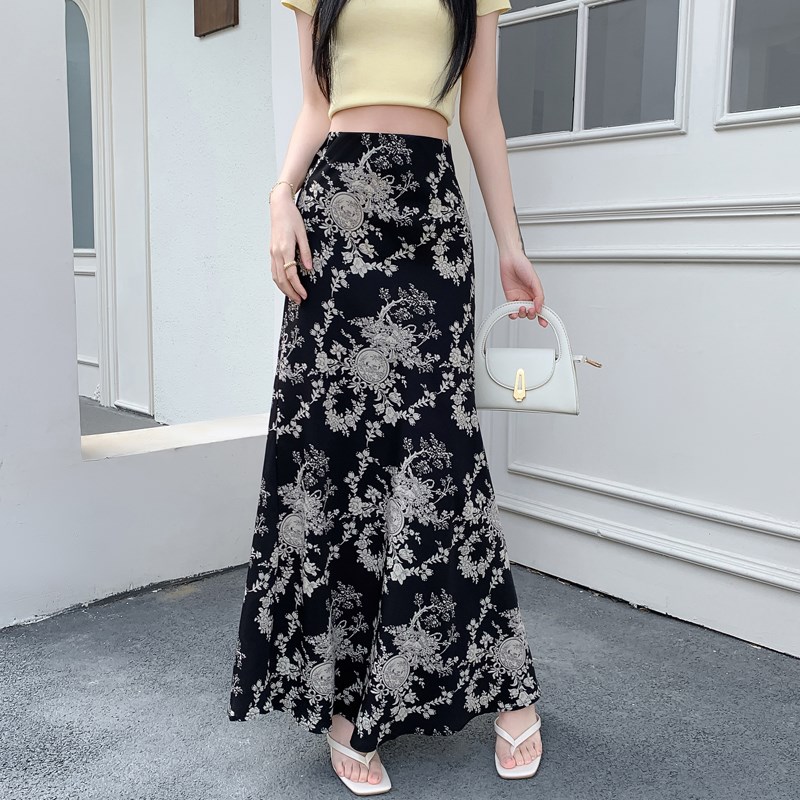 速发优雅度假风碎花半身裙夏季2025新款印花开叉鱼尾包臀超长裙