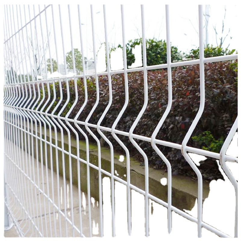 极速三角折弯护栏网 河道学校院墙圈地养殖Q桃形铁丝隔离护栏网