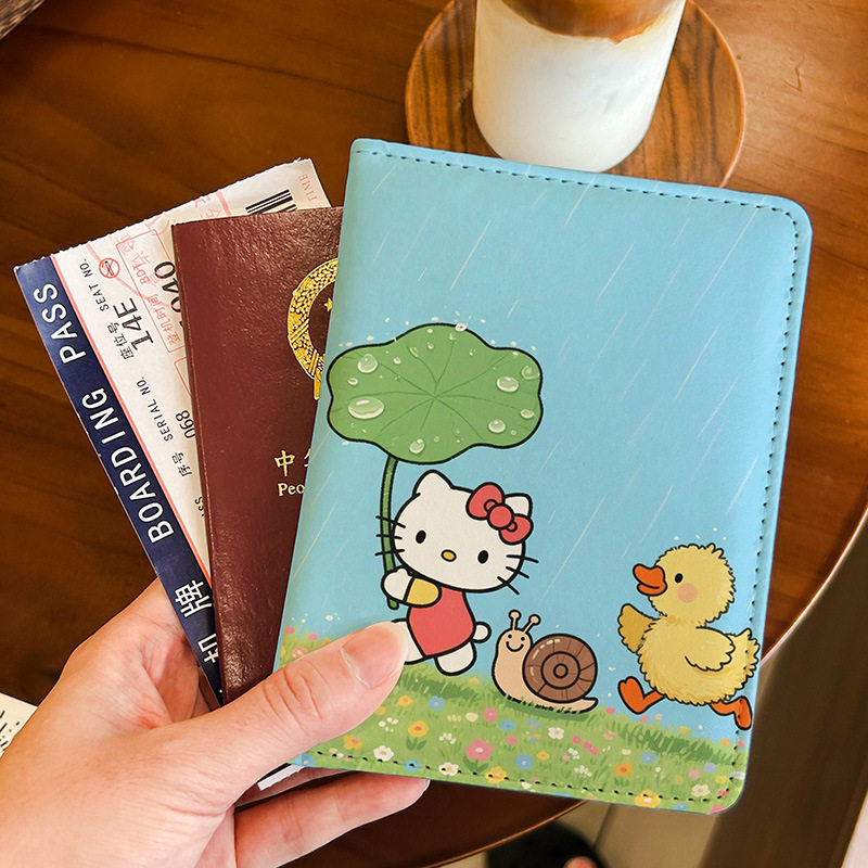 HelloKitty护照夹证件包保护套多功能卡包出国旅行便携收纳