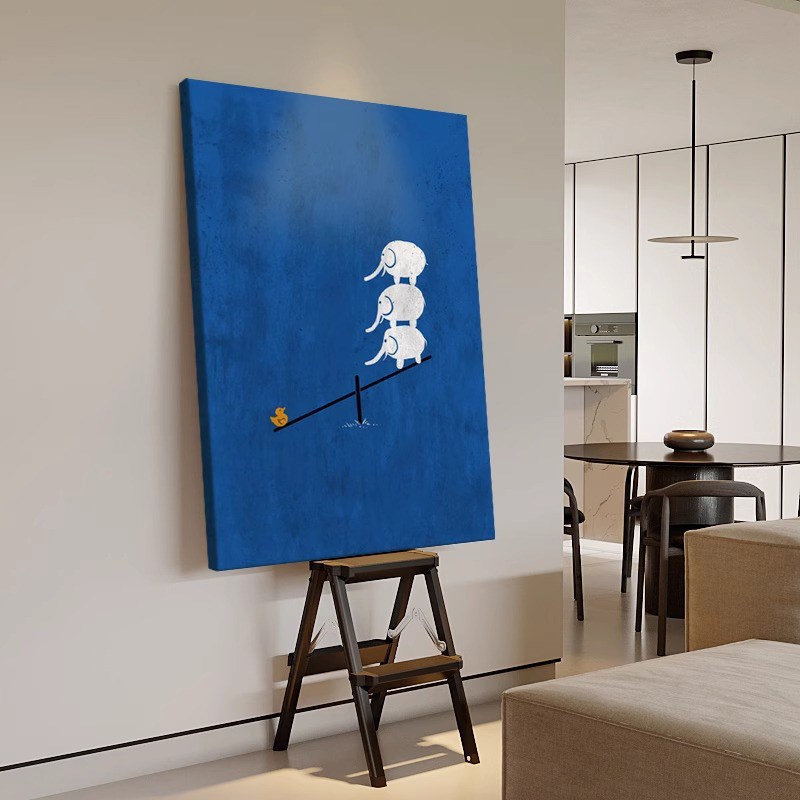 小众高级a克莱因蓝客厅玄关挂画卡通可爱创意三只小象儿童房装饰图片