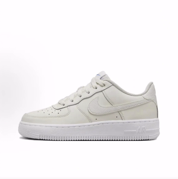 Nike Air Force 1 皮革 LV8 柔软舒适 耐磨低帮儿童板鞋白色